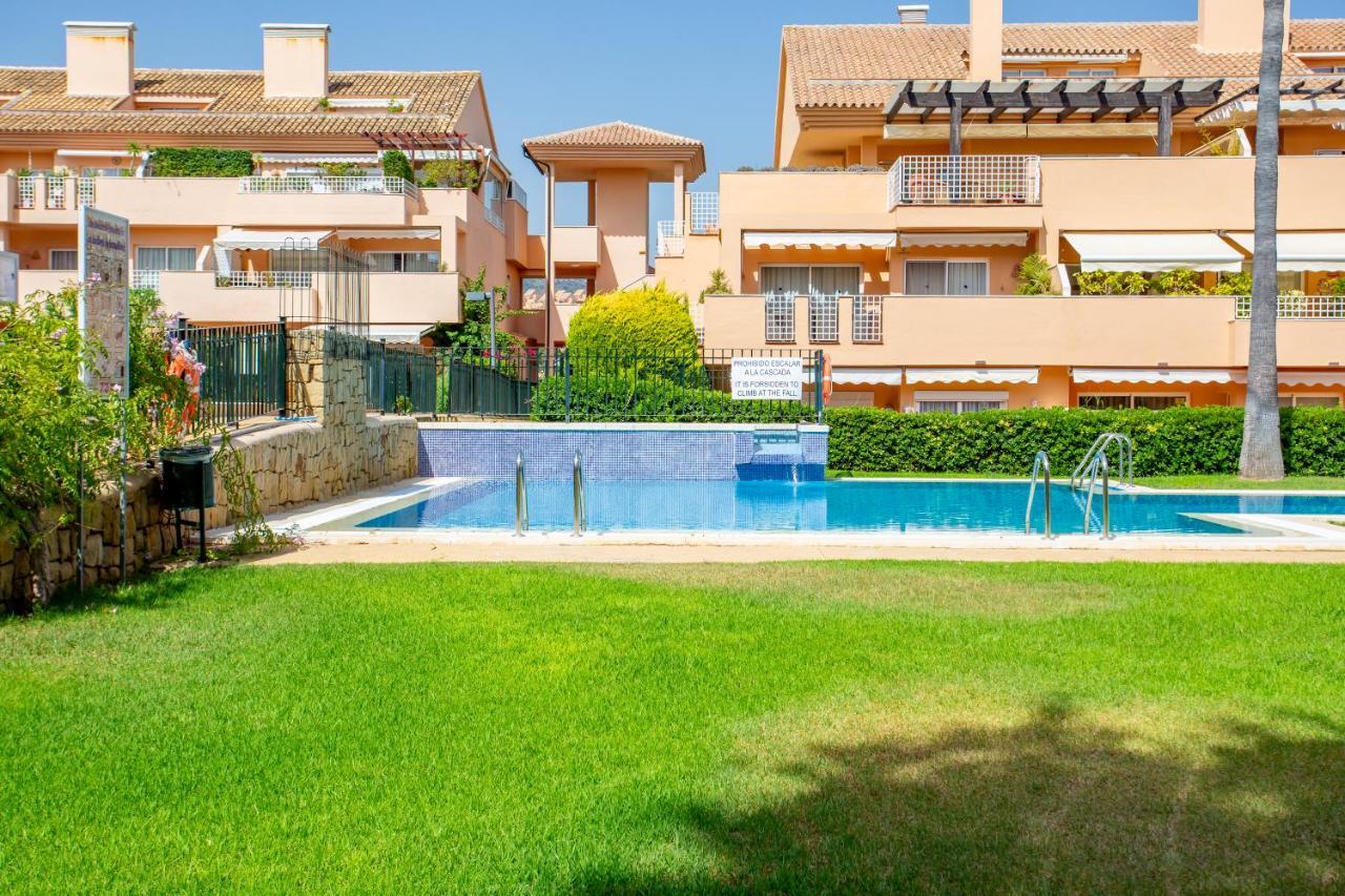 Beautiful With Big Terrace And Access To 3 Pools Elviria Apartamento Marbella