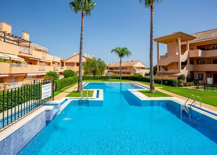 Beautiful Apartment With Big Terrace And Access To 3 Pools Elviria Marbella