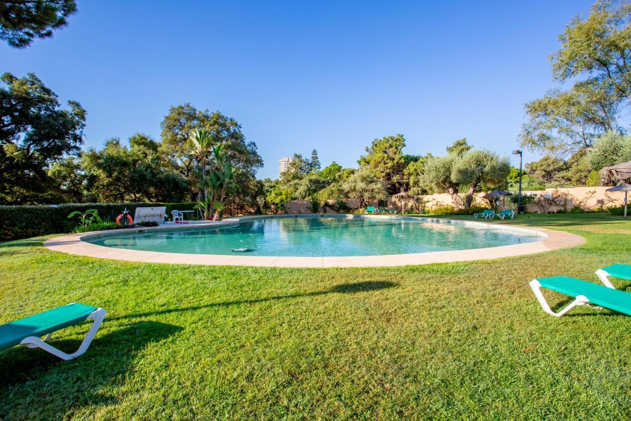 Leilighet Beautiful With Big Terrace And Access To 3 Pools Elviria Marbella
