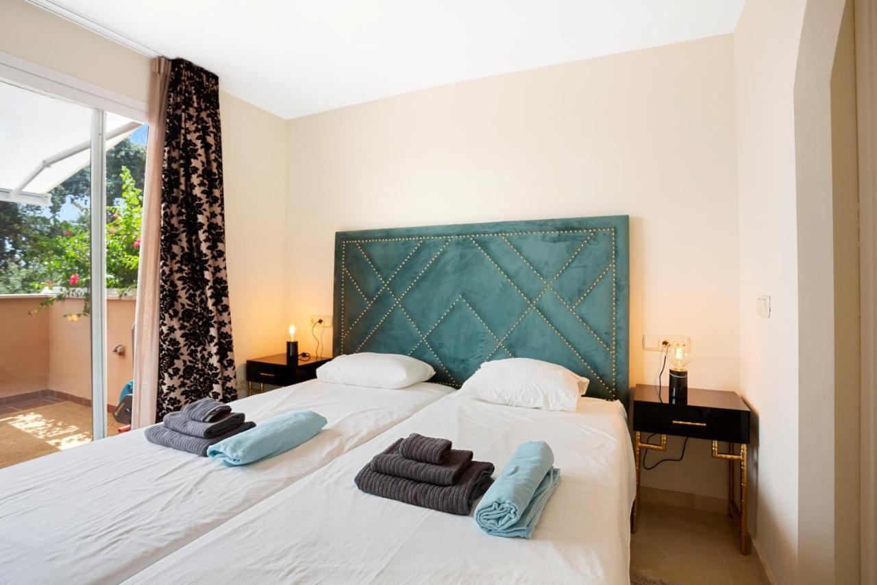 Leilighet Beautiful With Big Terrace And Access To 3 Pools Elviria *