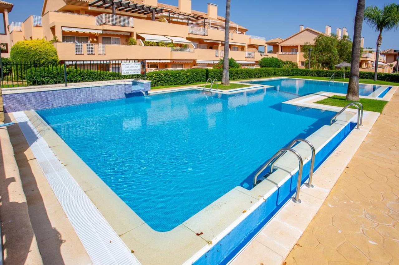 Beautiful With Big Terrace And Access To 3 Pools Elviria Lejlighed