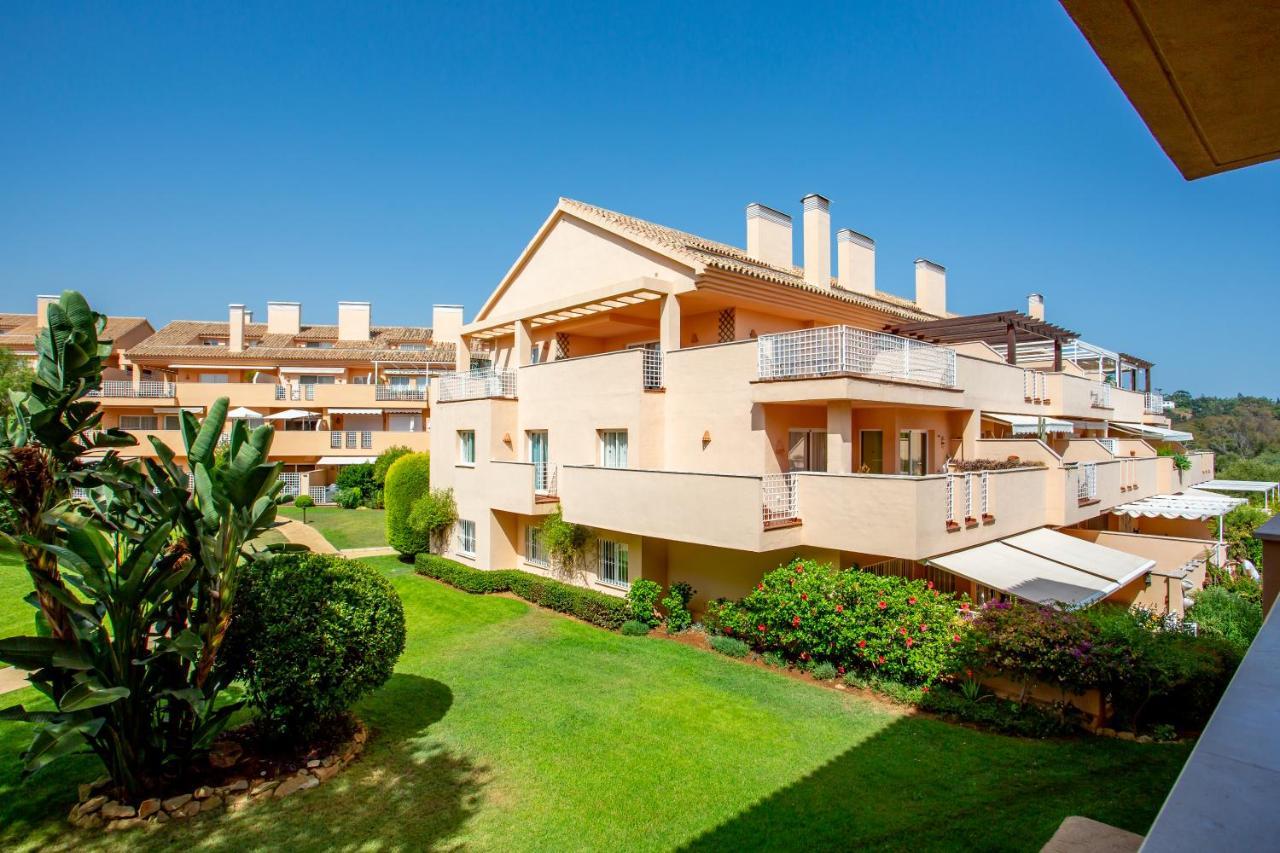Beautiful With Big Terrace And Access To 3 Pools Elviria * Marbella