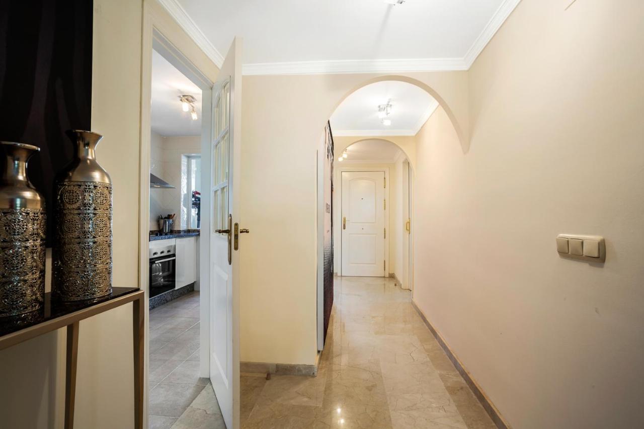 Beautiful With Big Terrace And Access To 3 Pools Elviria Leilighet