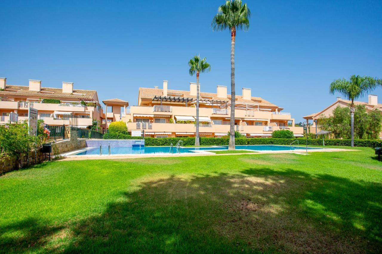 Leilighet Beautiful With Big Terrace And Access To 3 Pools Elviria *